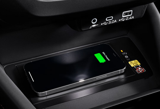 <sg-lang1>Wireless Charger*²*³</sg-lang1><sg-lang2>شاحن لاسلكي*²*³</sg-lang2><sg-lang3></sg-lang3>